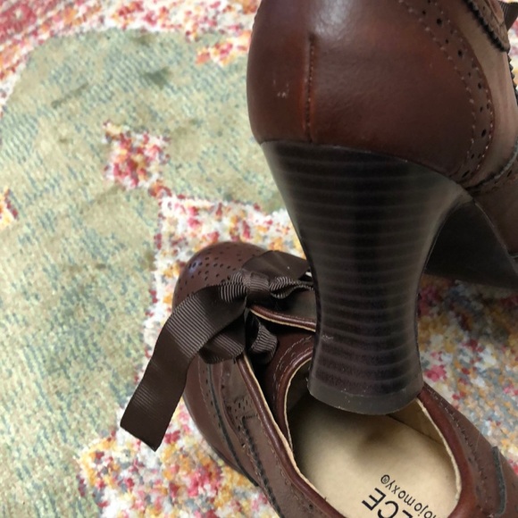 Dolce Mojo Brown Faux Leather Oxford Brogues Lace-Up Heels Shoes Sz 6 - Picture 4 of 4